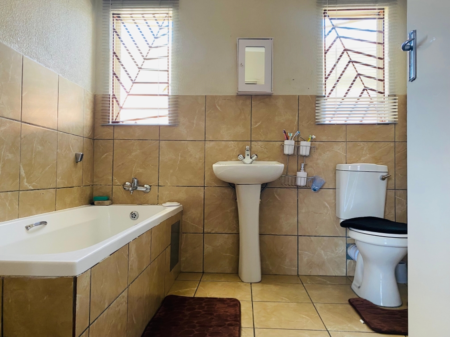 3 Bedroom Property for Sale in Waterkloof Hill Estate North West